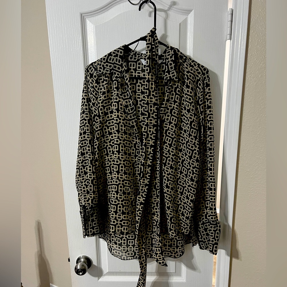 Zara Black and Cream Chain Pattern Top